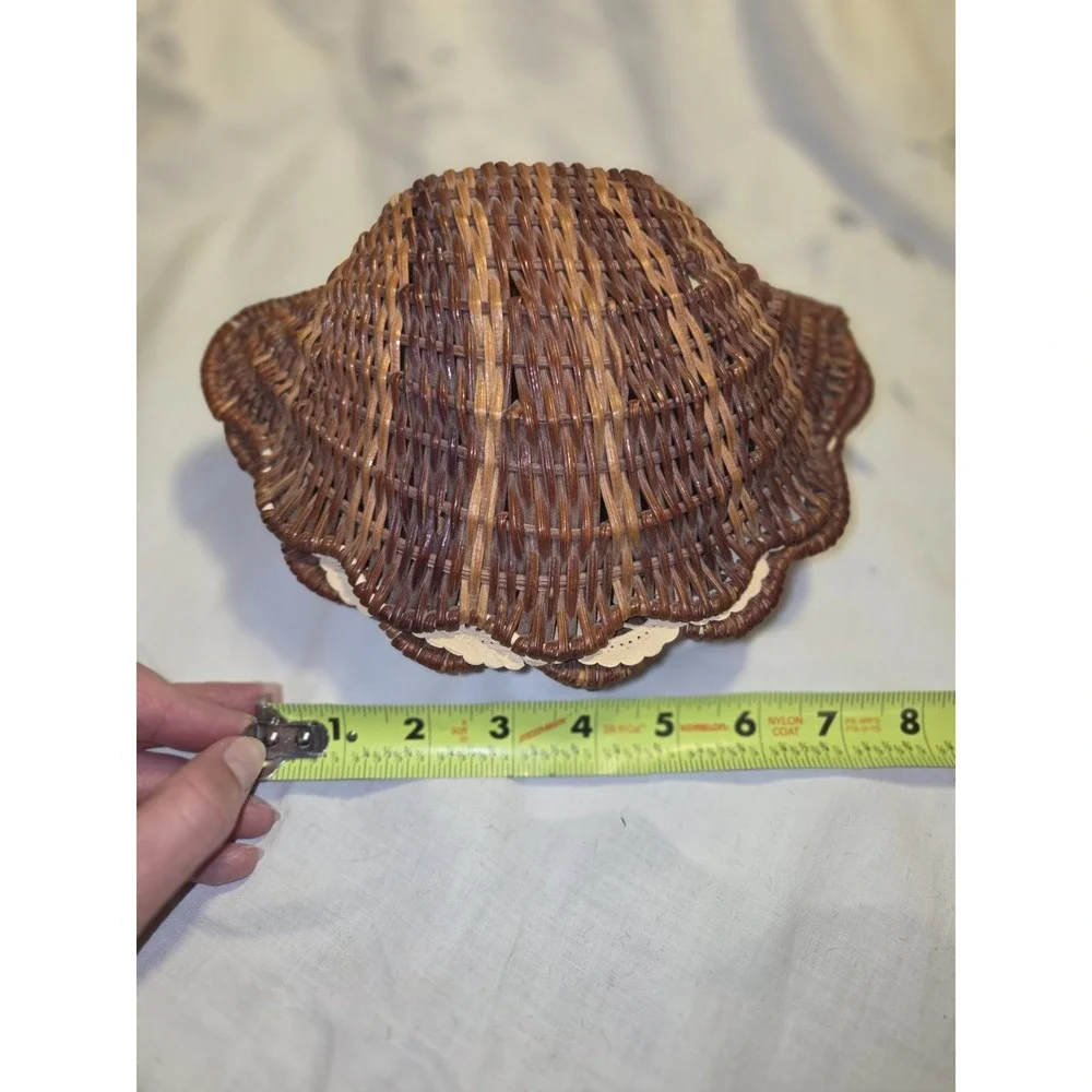 Vintage Wicker Clam Shell Basket